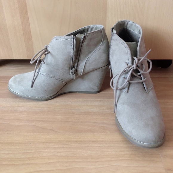 Booties - Picture 2 of 3